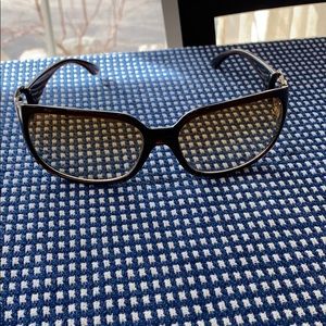 Gently worn Authentic Chanel Sunglass